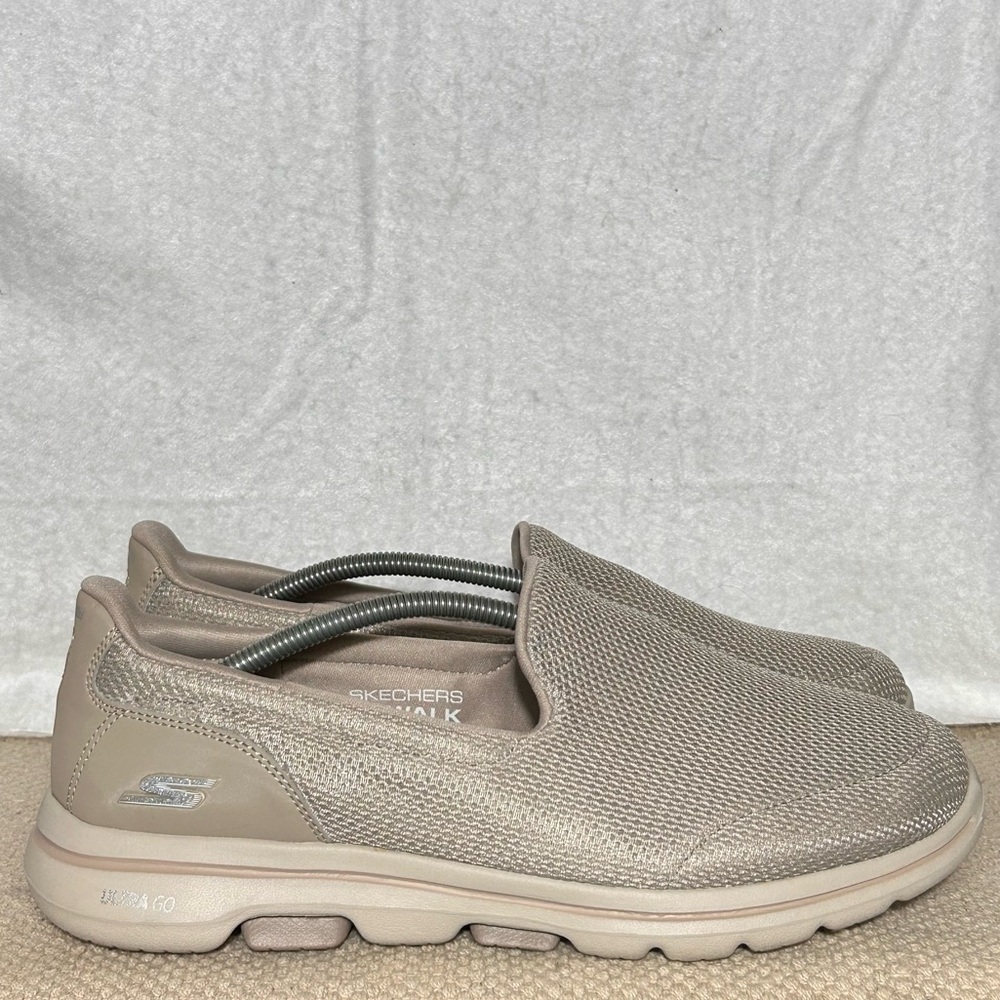 Skechers Womens Taupe GOwalk 5 SlipOn Casual Lightweight Sneaker Shoes SZ 11Wide